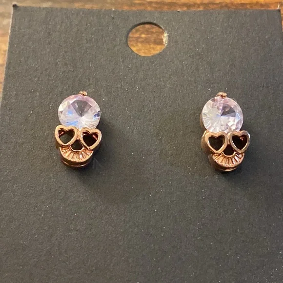 Rose gold Skull earrings with crystals - Picture 2 of 4